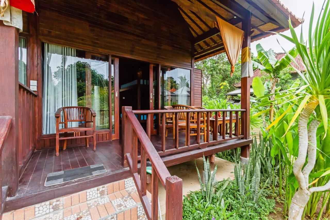 Titi Hostel Нуса-Лембонган Экстерьер фото