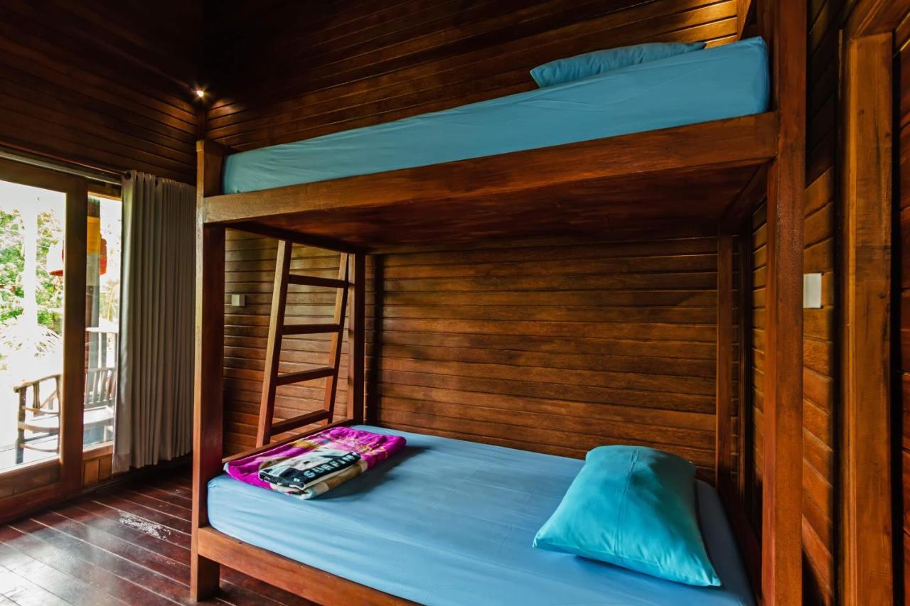 Titi Hostel Нуса-Лембонган Экстерьер фото